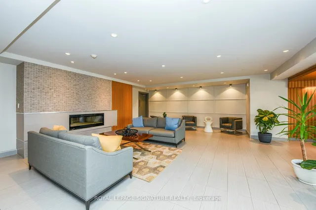 Additional property image - 3028 Creekshore Common Unit 211
