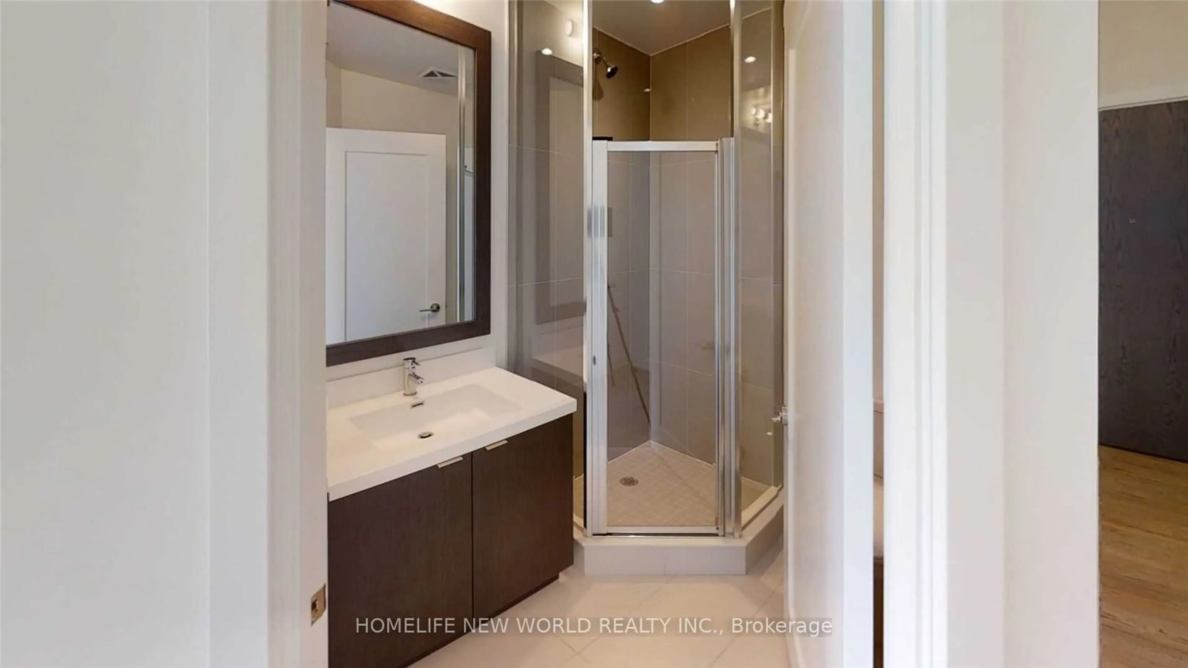 Standard bathroom, ceramic/tile floor for 7 Mabelle Ave #3702, Toronto Ontario M5T 0C9