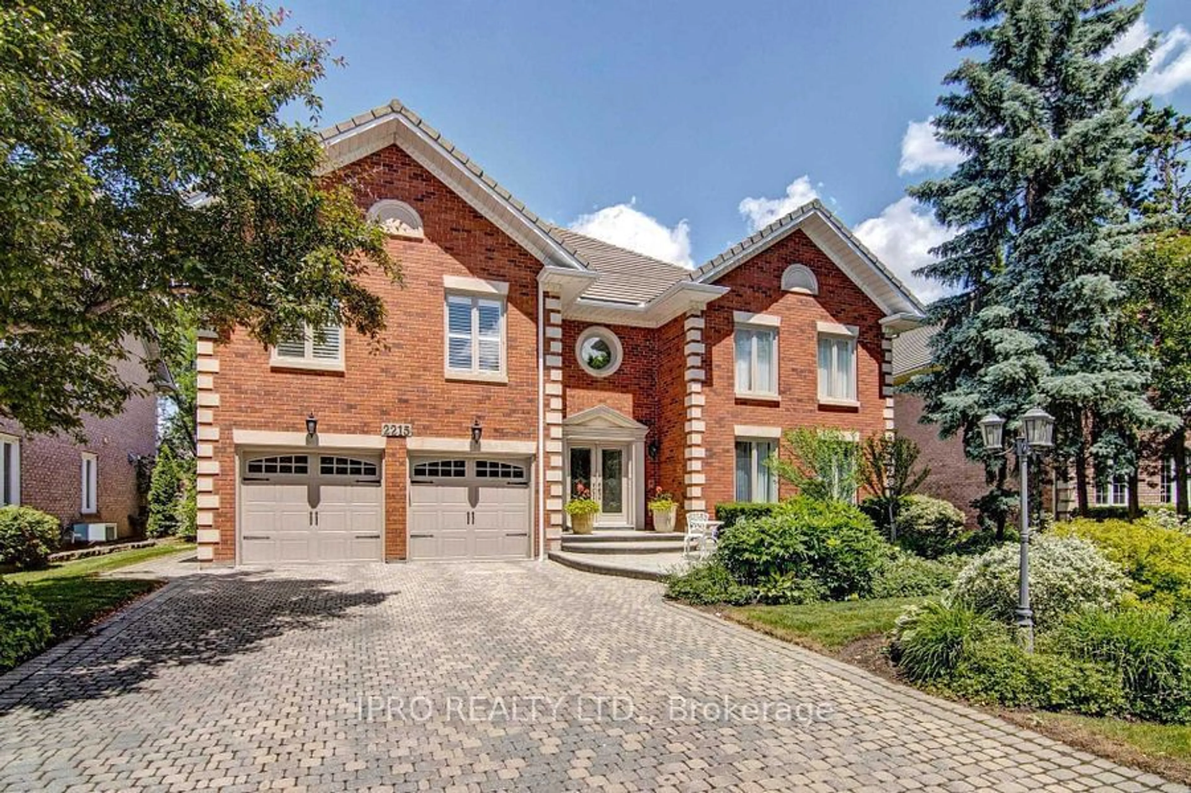 Home with brick exterior material, street for 2215 Rosegate Dr, Mississauga Ontario L5M 5A5