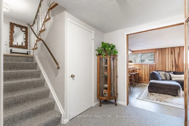 Additional property image - 984 Easterbrook Ave