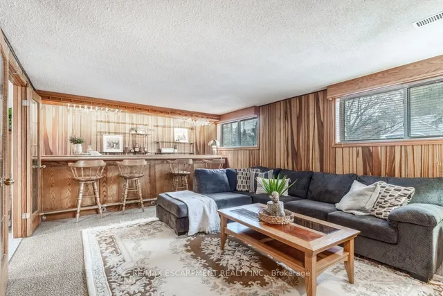Additional property image - 984 Easterbrook Ave
