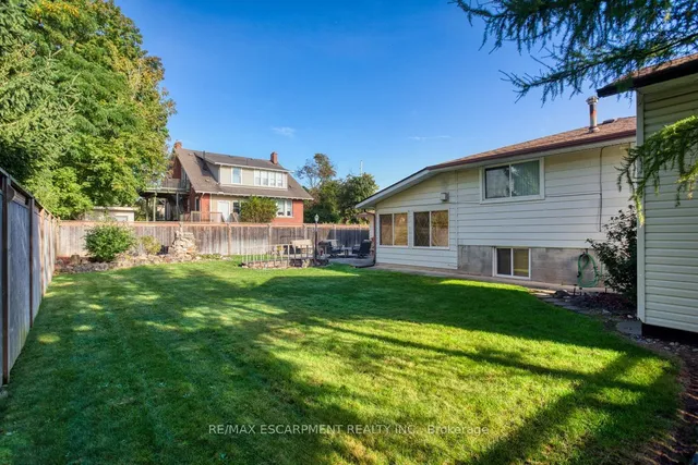Additional property image - 984 Easterbrook Ave