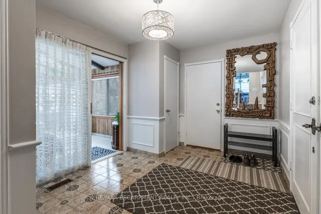 Additional property image - 984 Easterbrook Ave