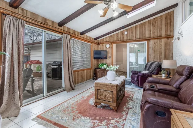 Additional property image - 984 Easterbrook Ave