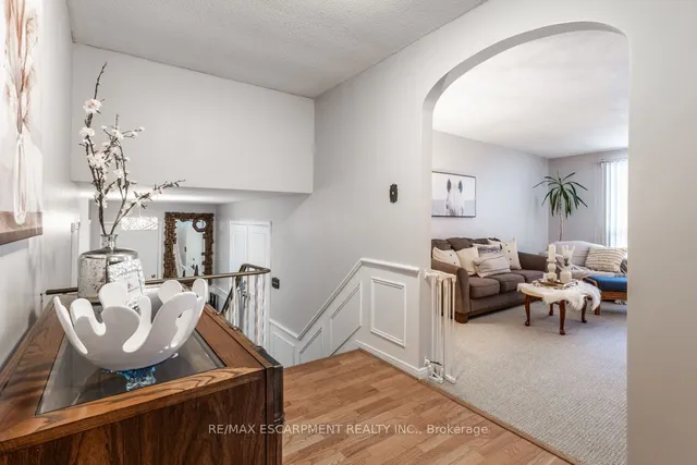 Additional property image - 984 Easterbrook Ave