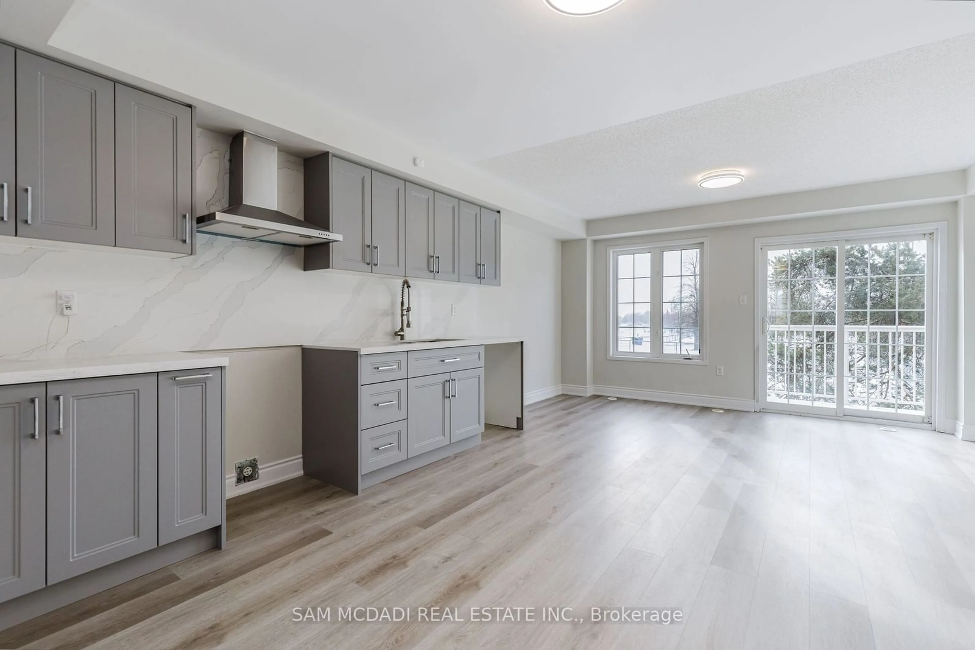 Open concept kitchen, unknown for 21 Mantello Dr, Toronto Ontario M3J 0H6