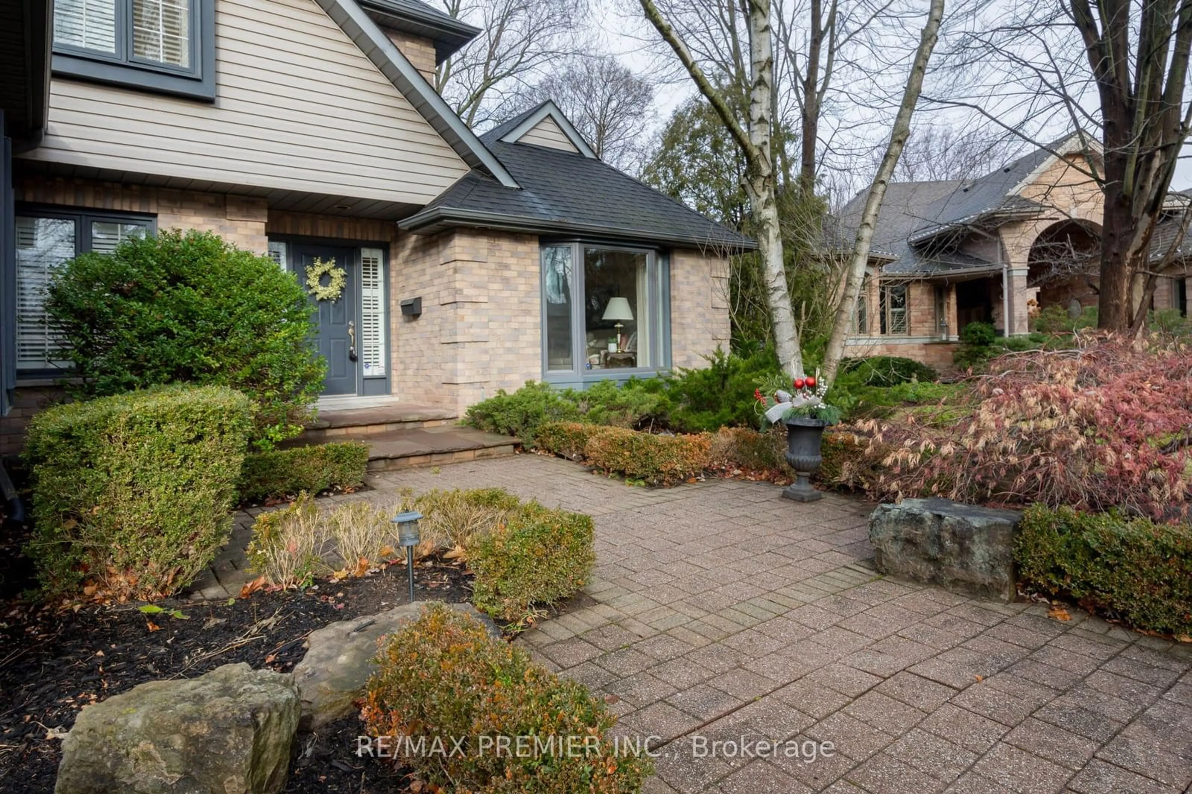 Unknown for 4011 Lantern Lane, Burlington Ontario L7L 5Z2