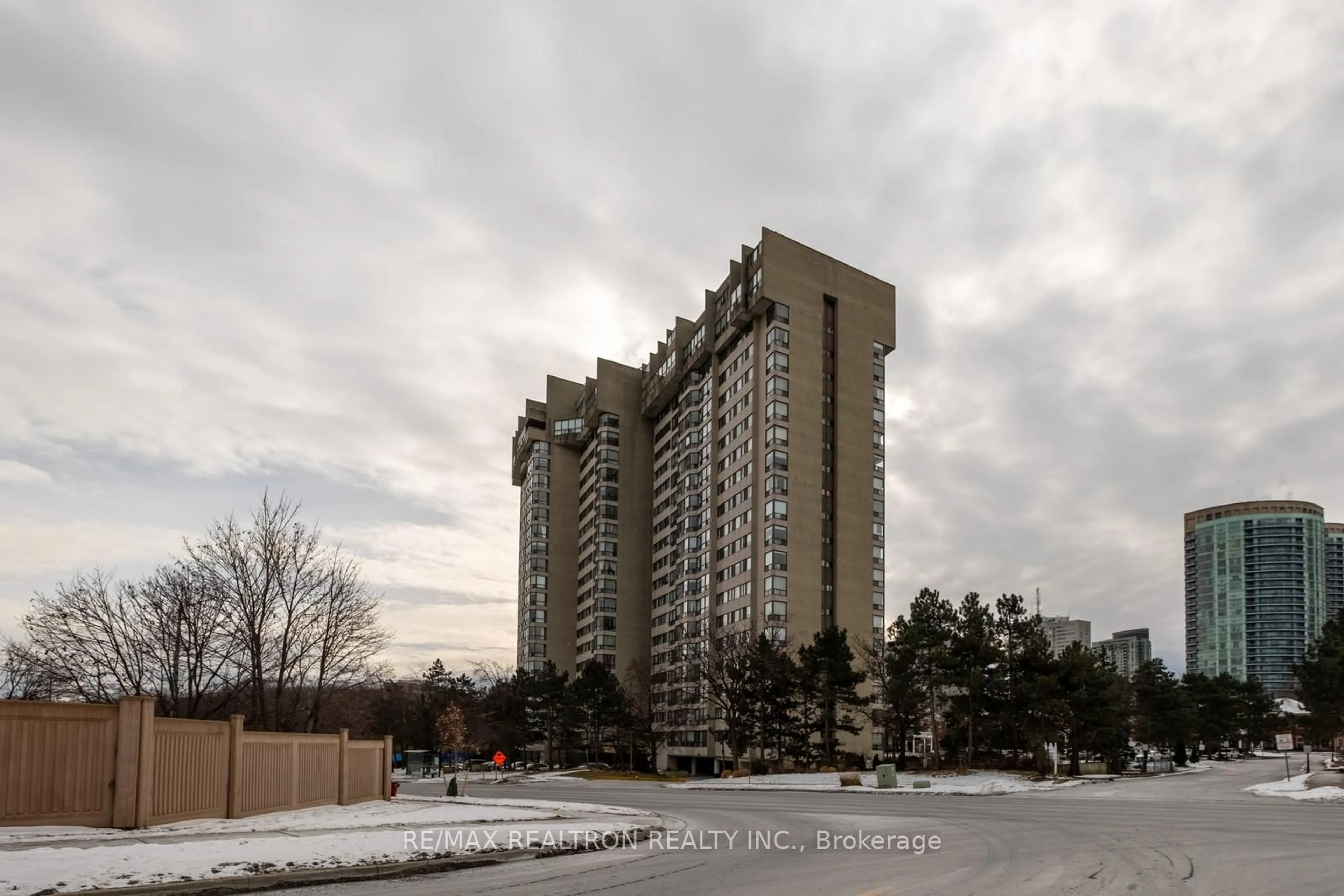 Unknown for 200 Robert Speck Pkwy #1408, Mississauga Ontario L4Z 1S3