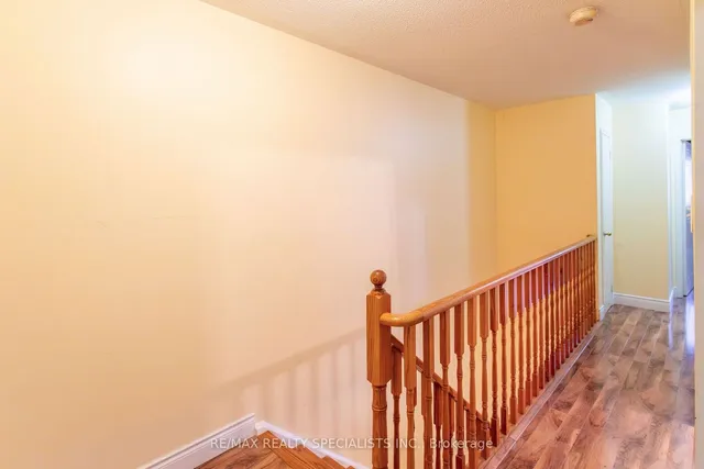 Additional property image - 5550 Cortina Cres