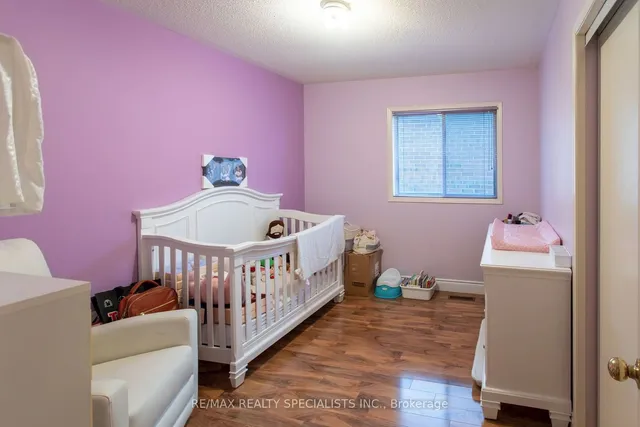 Additional property image - 5550 Cortina Cres