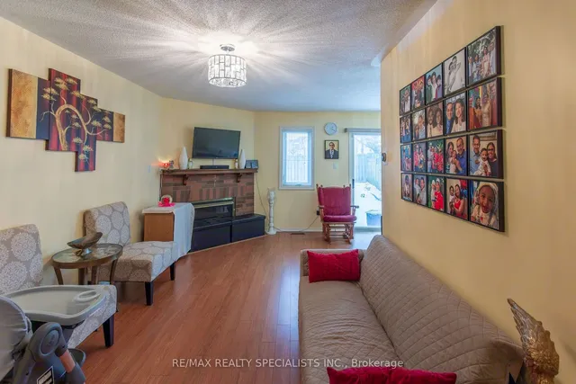 Additional property image - 5550 Cortina Cres