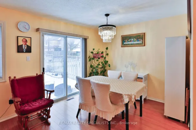 Additional property image - 5550 Cortina Cres