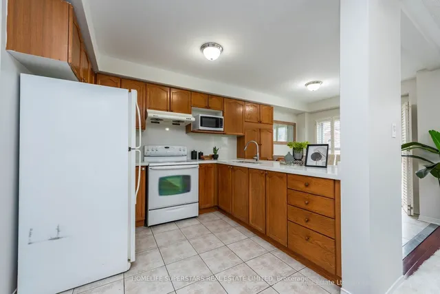 Additional property image - 719 Stonebridge Ave