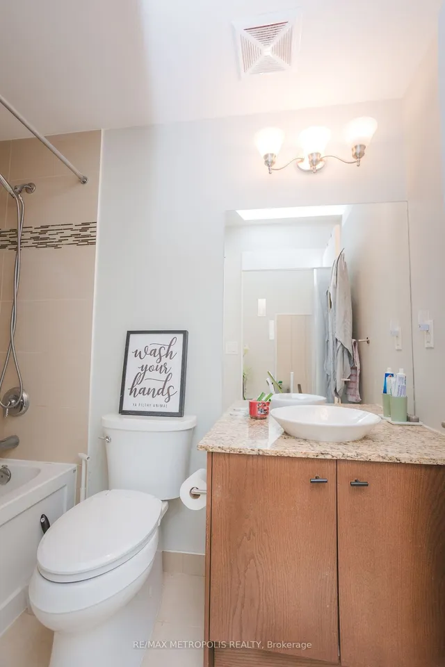 Additional property image - 5101 Dundas St Unit 203