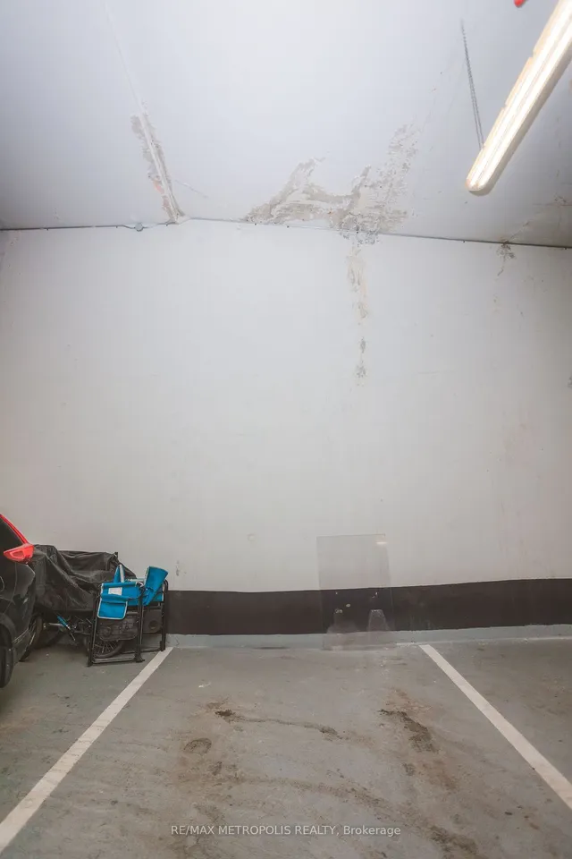 Additional property image - 5101 Dundas St Unit 203