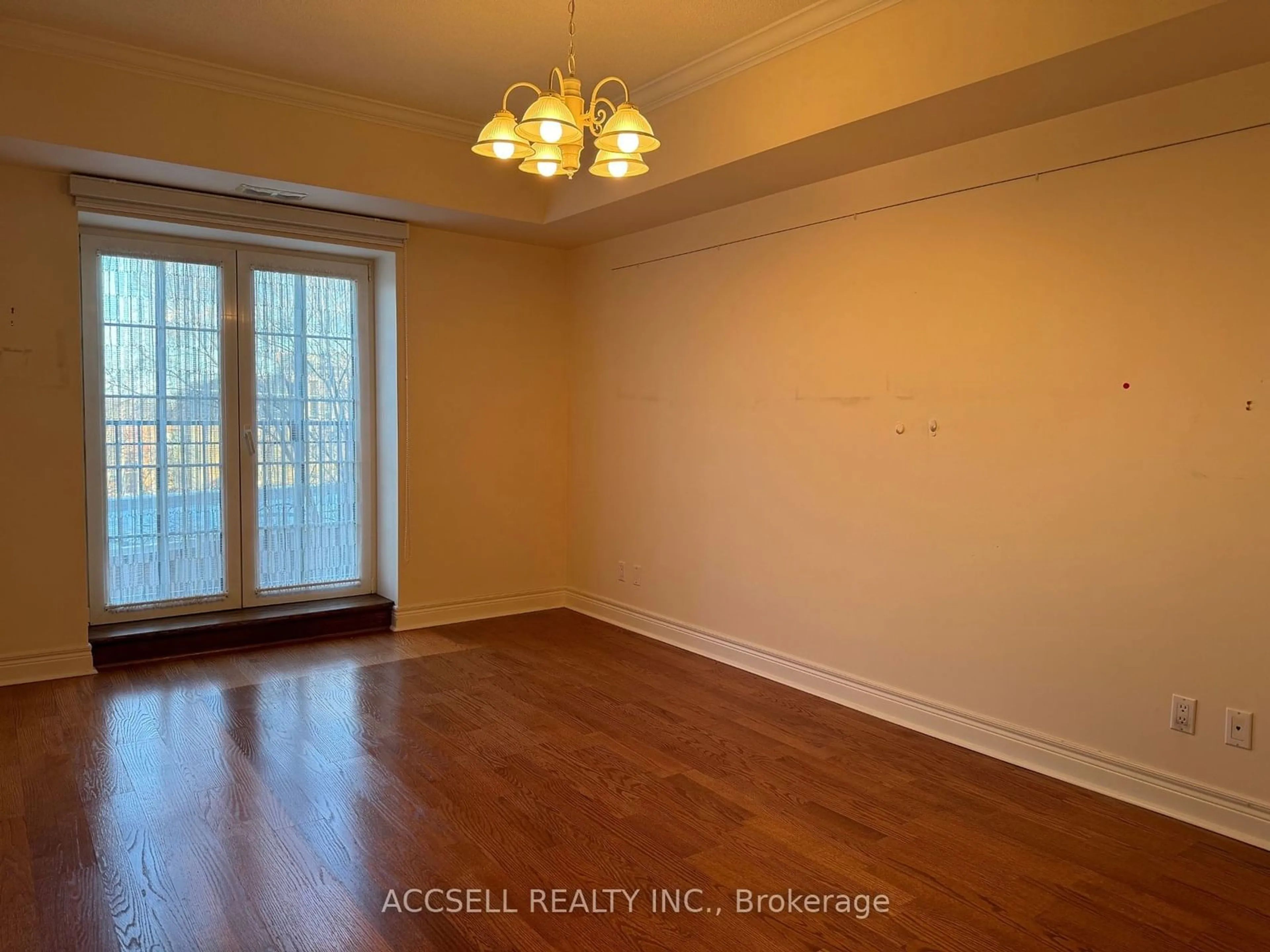 A pic of a room for 30 Anglesey Blvd #304, Toronto Ontario M9A 3B5