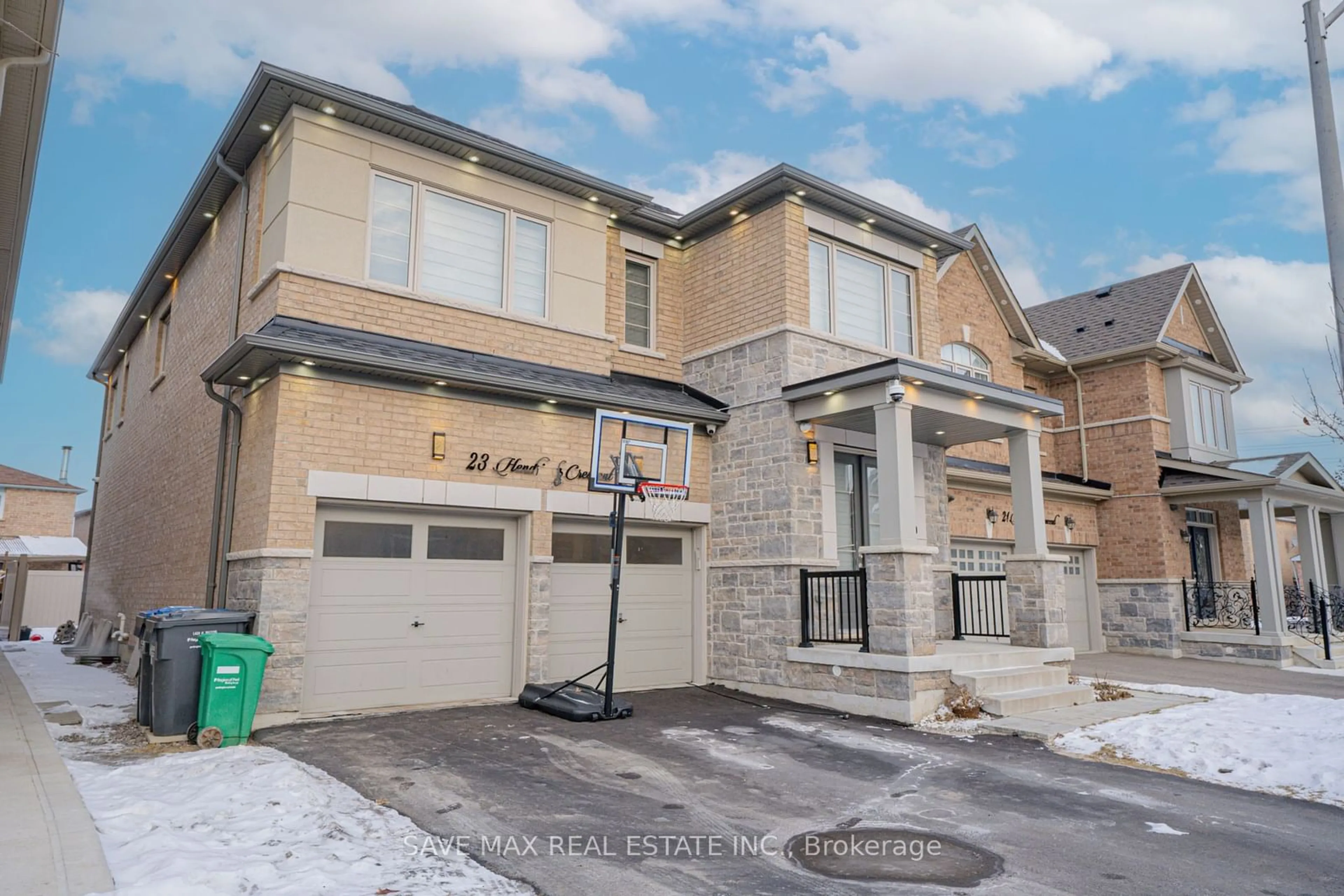 Home with brick exterior material, street for 23 HENDRICKS Cres, Brampton Ontario L6Y 4L2