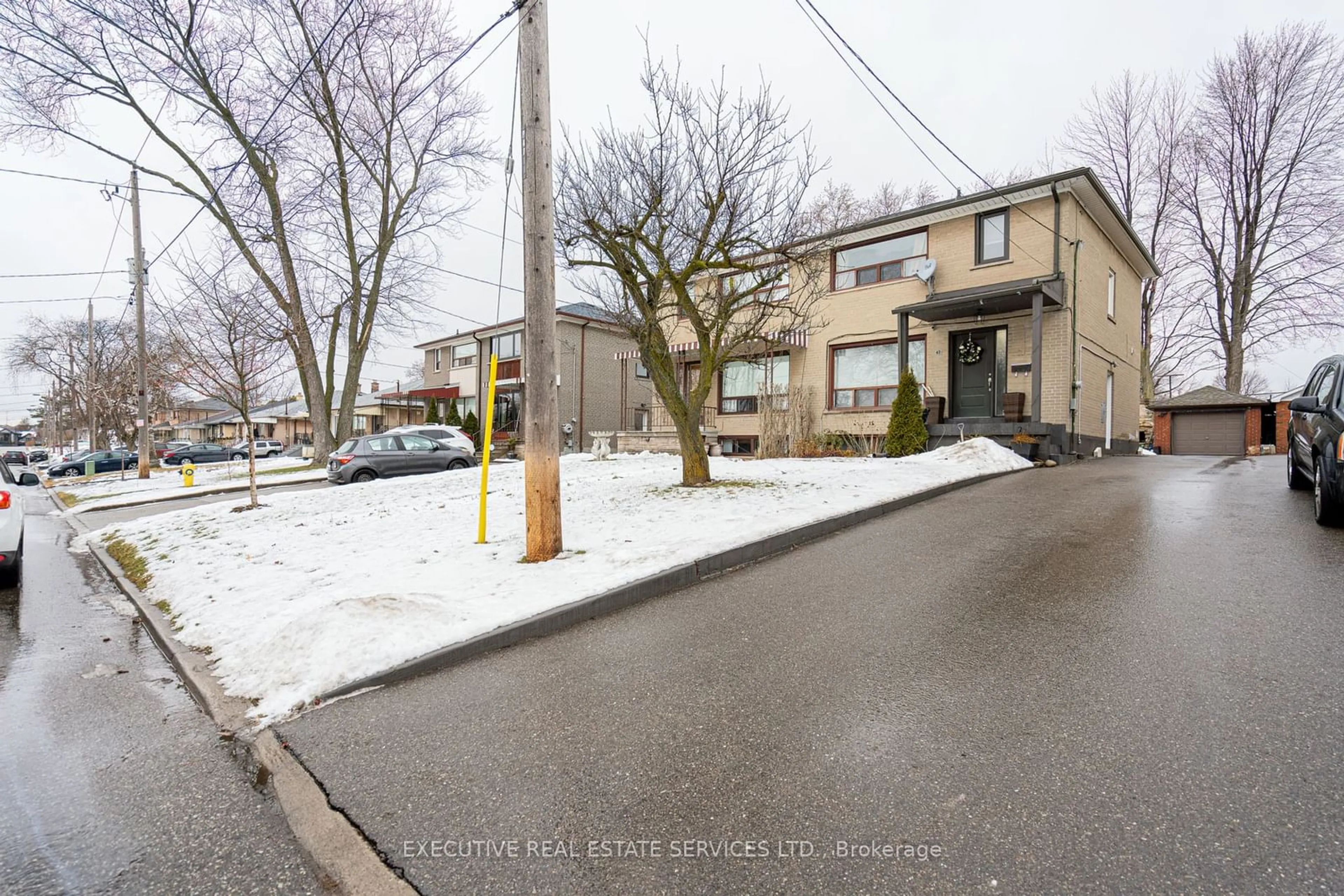 Unknown for 47 Foxrun Ave, Toronto Ontario M3L 1L9