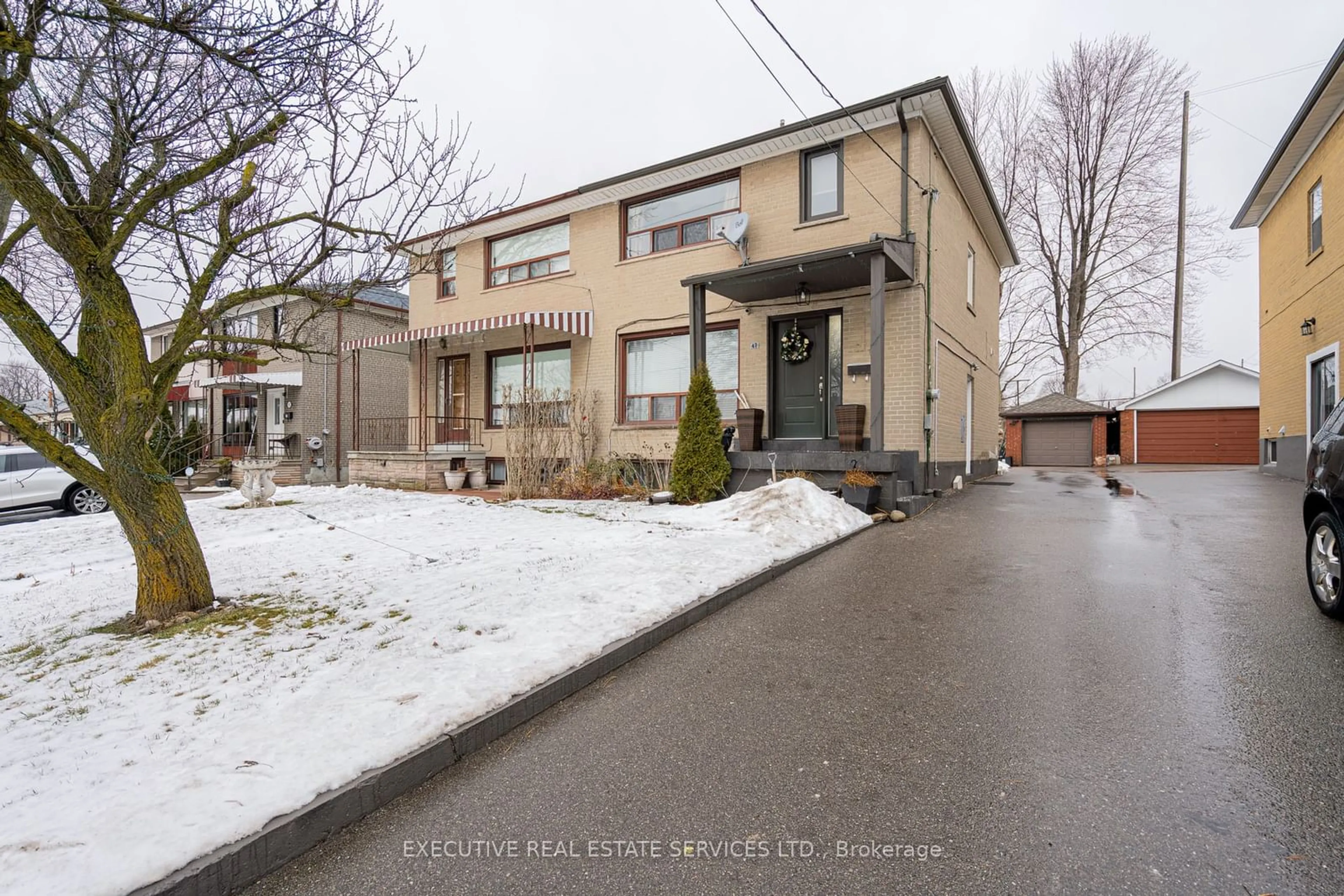 Unknown for 47 Foxrun Ave, Toronto Ontario M3L 1L9