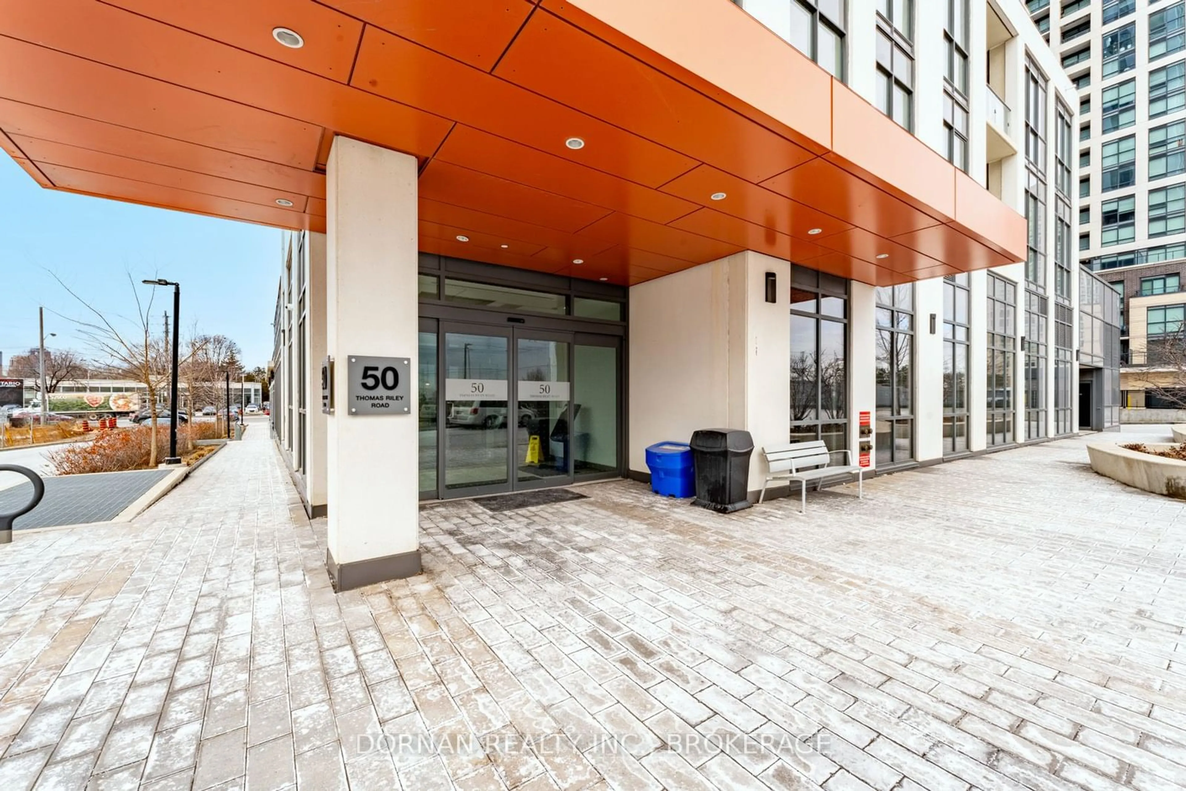 Indoor foyer for 50 Thomas Riley Rd #1503, Toronto Ontario M9B 0V5