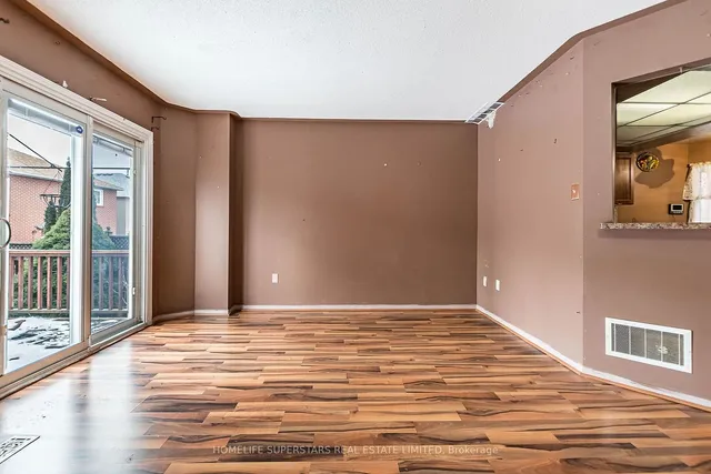 Additional property image - 5616 Cortina Cres