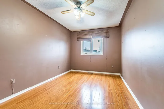 Additional property image - 5616 Cortina Cres