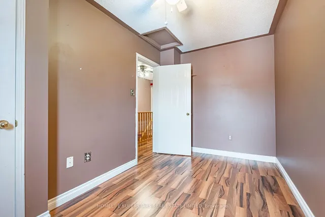 Additional property image - 5616 Cortina Cres