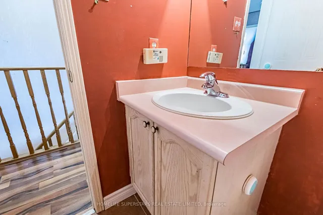 Additional property image - 5616 Cortina Cres