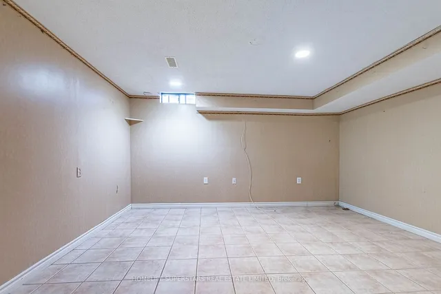Additional property image - 5616 Cortina Cres
