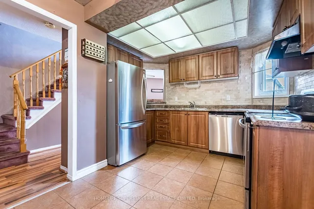 Additional property image - 5616 Cortina Cres