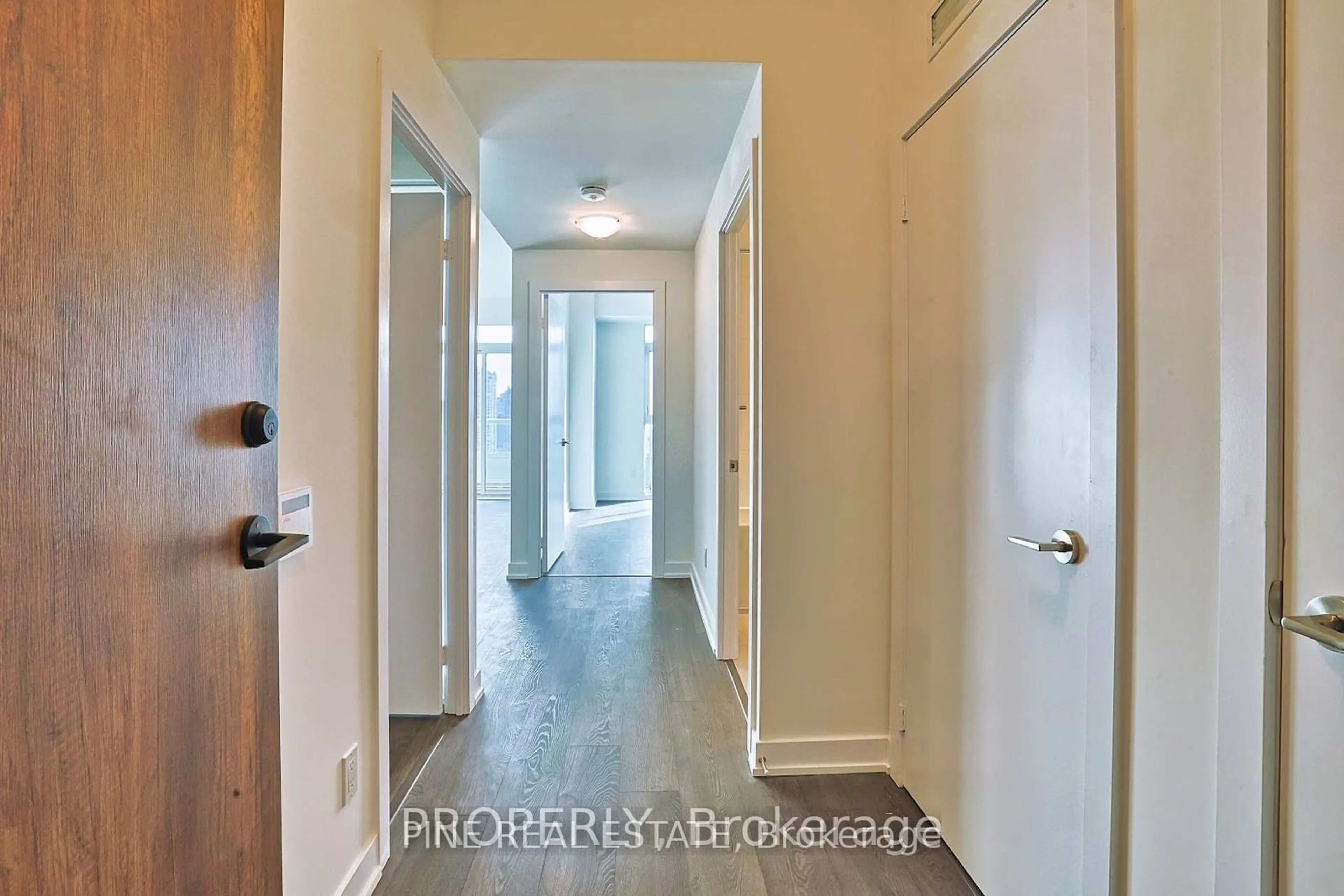 Indoor entryway for 251 Manitoba St #1306, Toronto Ontario M8Y 0C7