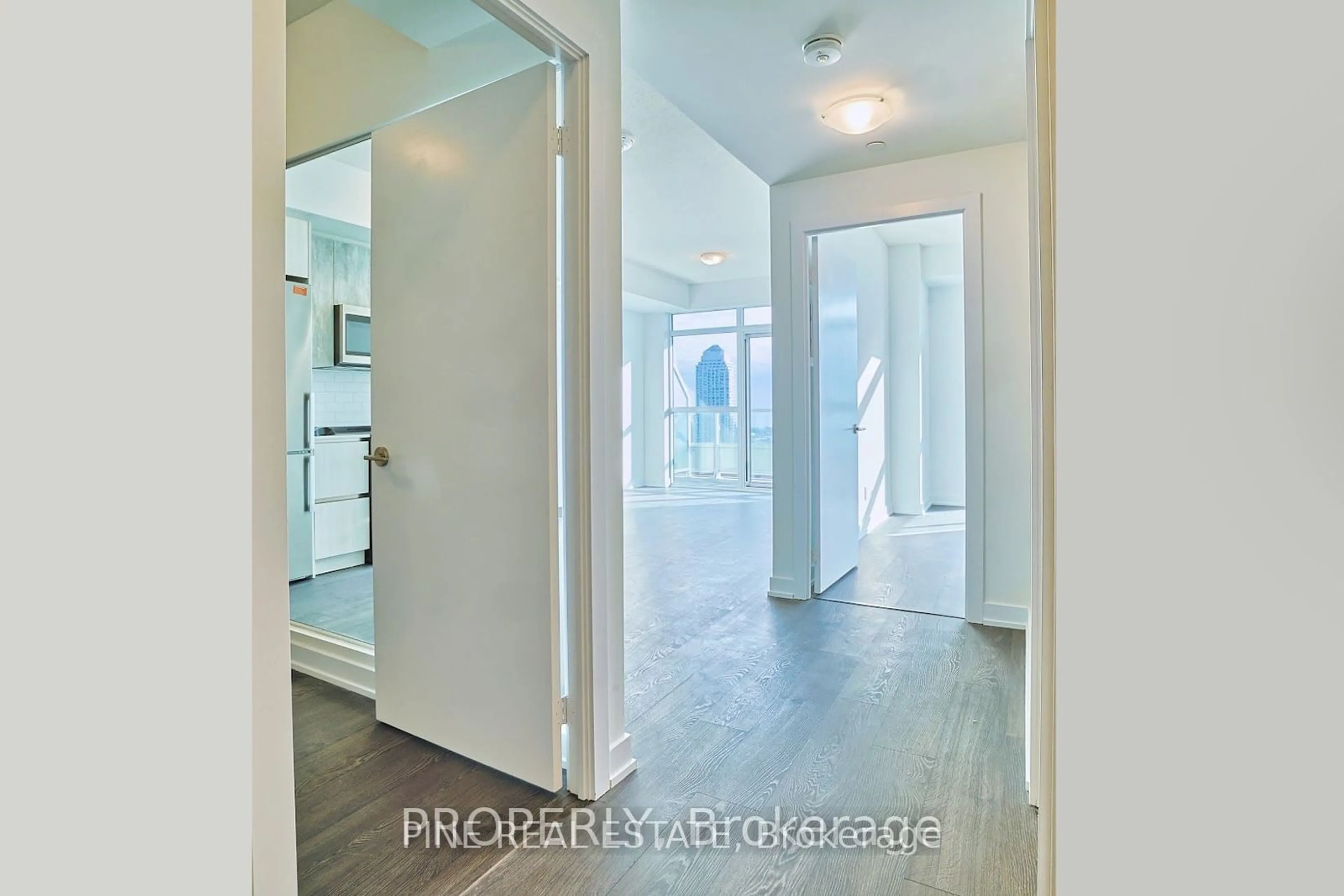 Indoor entryway for 251 Manitoba St #1306, Toronto Ontario M8Y 0C7