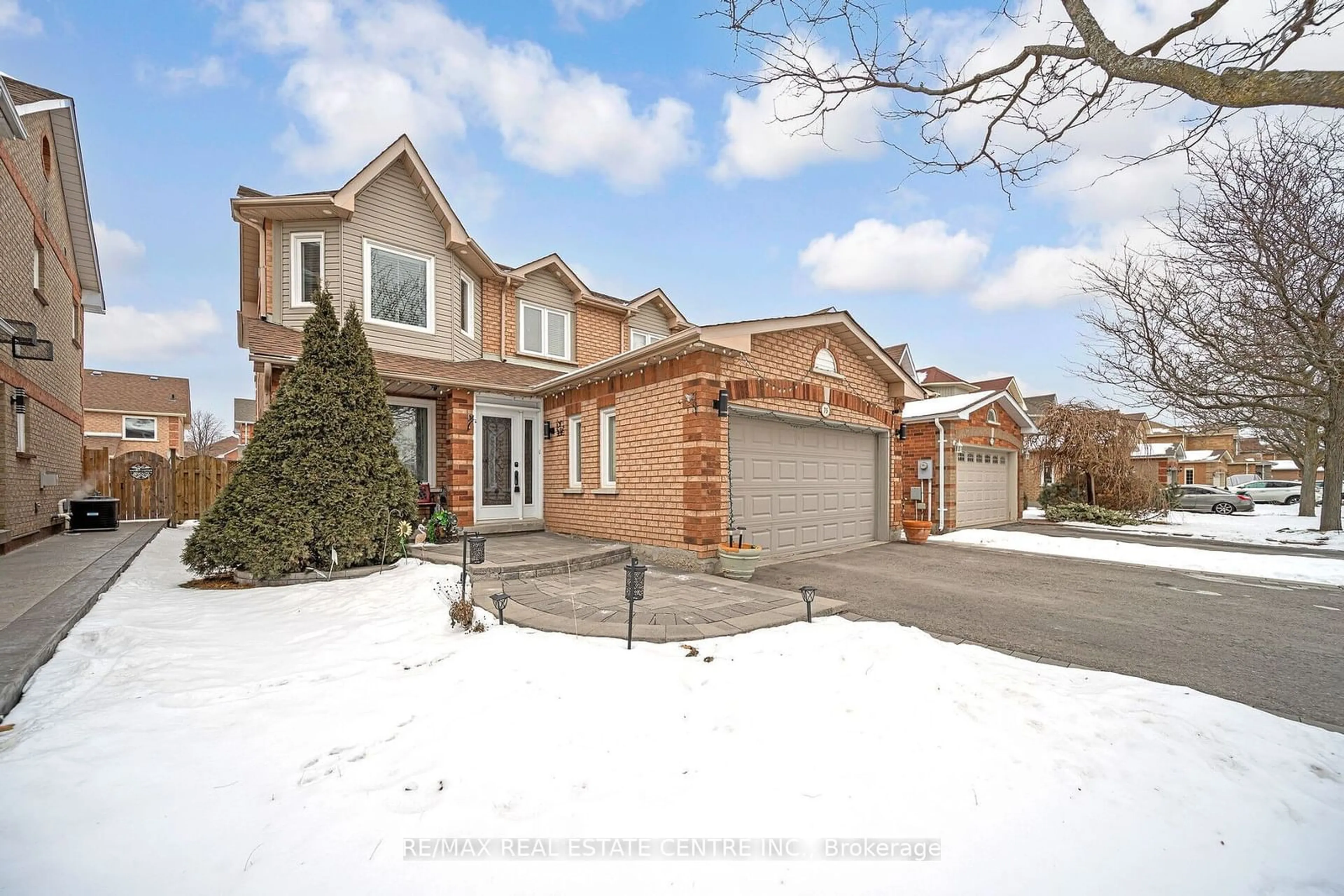 Home with brick exterior material, street for 75 Letty Ave, Brampton Ontario L6Y 4T1