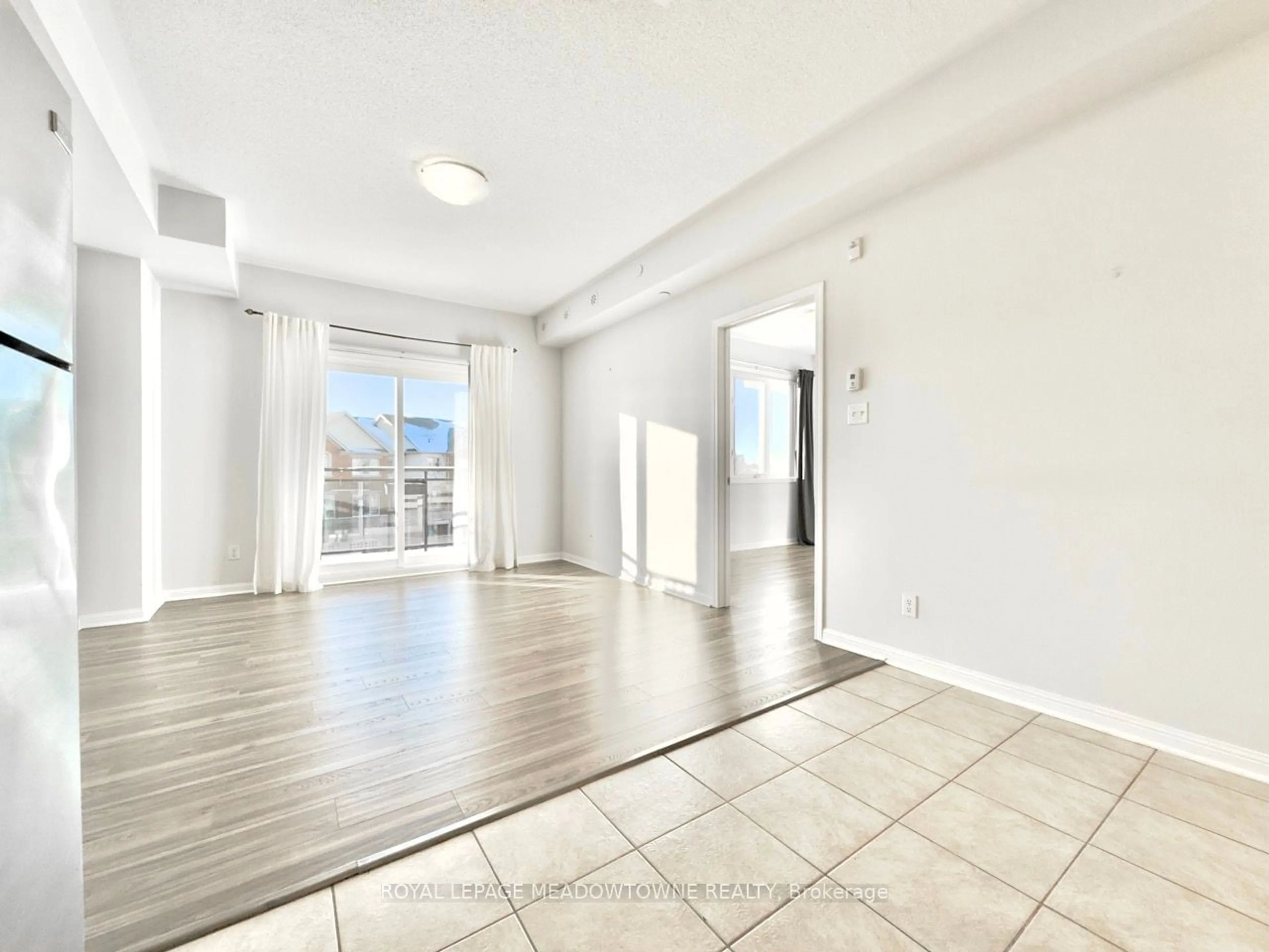 A pic of a room for 5705 Long Valley Rd #309, Mississauga Ontario L5M 0M3