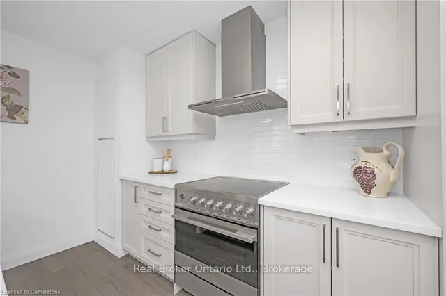 Additional property image - 500 Brock Ave Unit 408