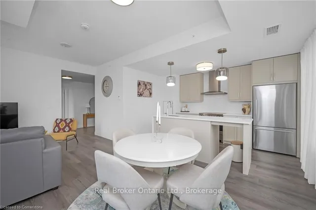 Additional property image - 500 Brock Ave Unit 408