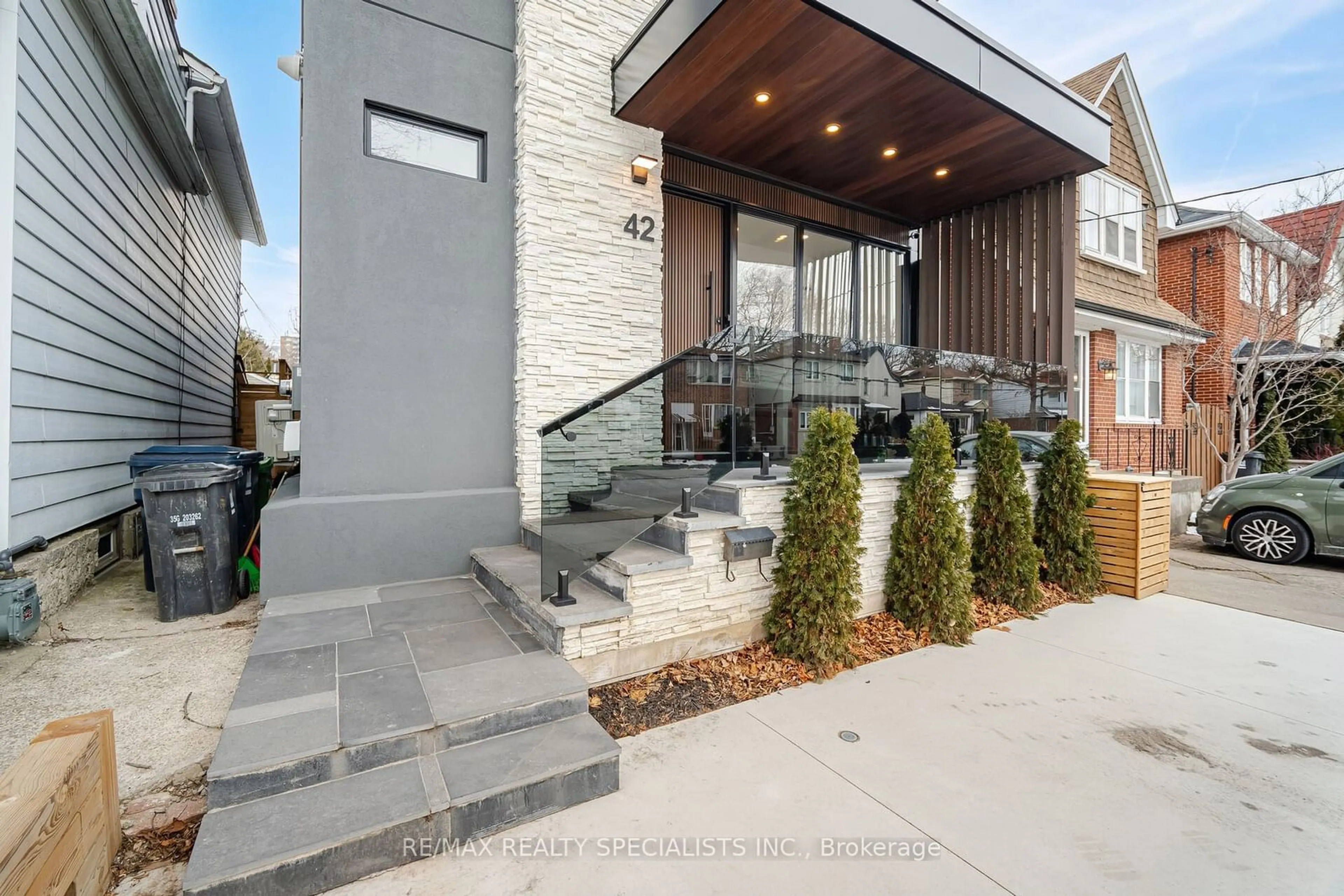 Unknown for 42 Warren Cres, Toronto Ontario M6S 4S2