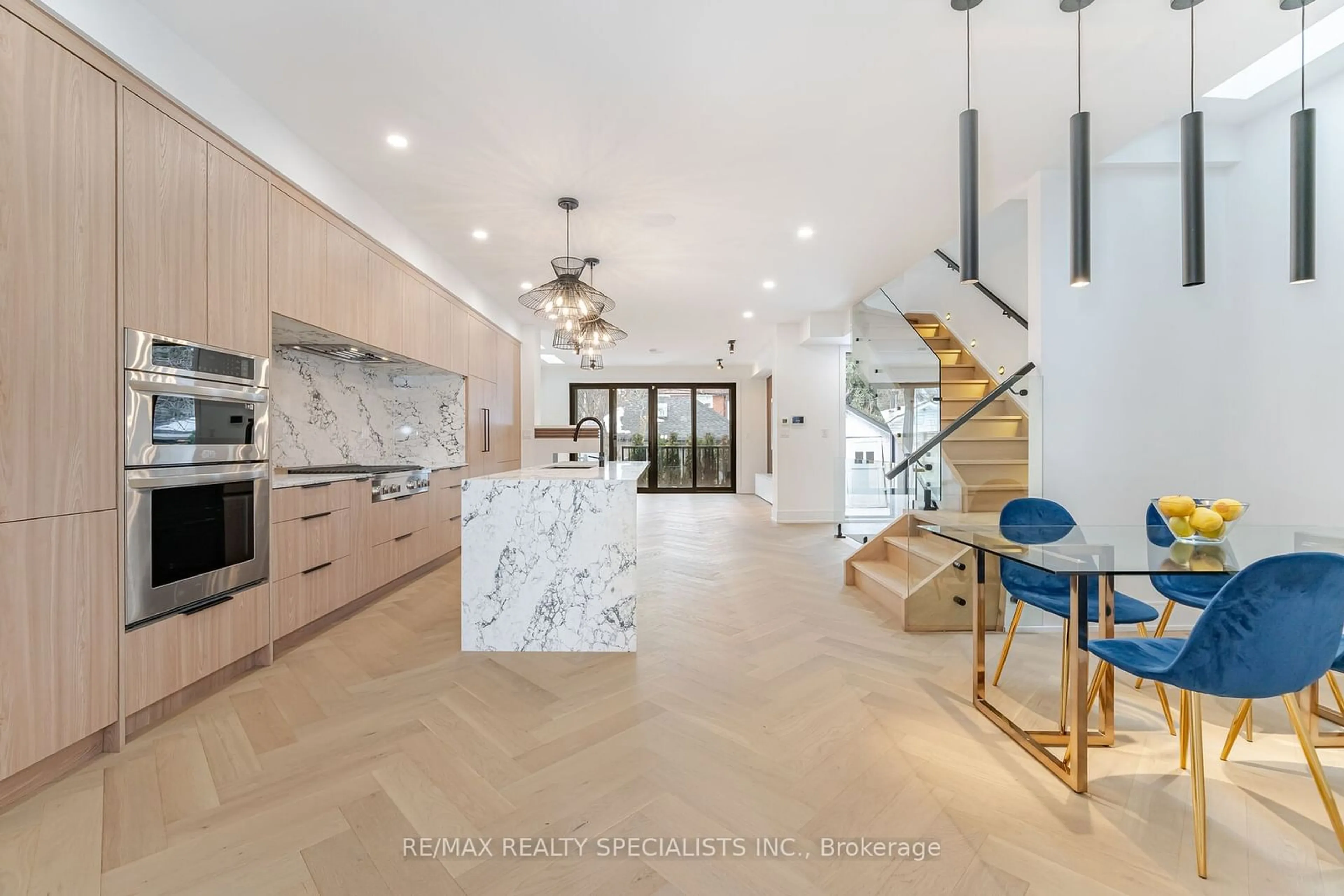 Contemporary kitchen, ceramic/tile floor for 42 Warren Cres, Toronto Ontario M6S 4S2