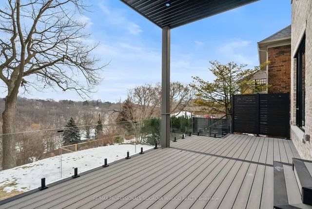 Additional property image - 19 The Palisades