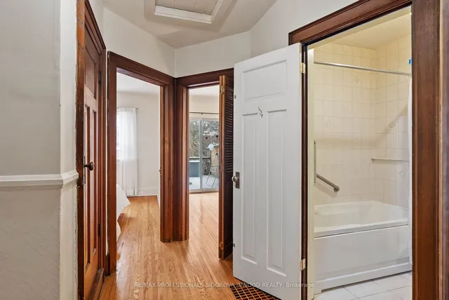 Additional property image - 582 Willard Ave
