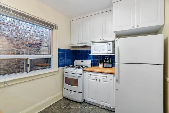 Additional property image - 582 Willard Ave
