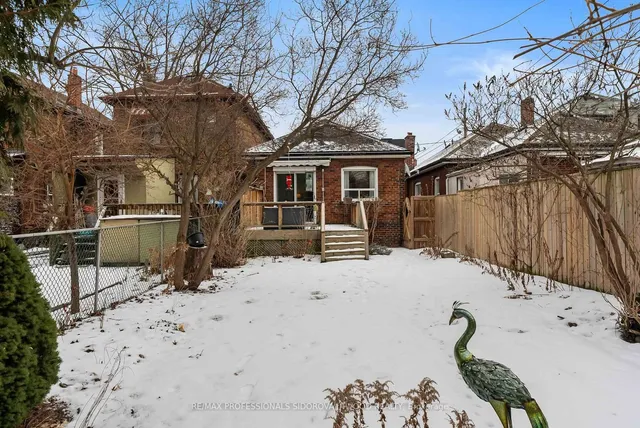 Additional property image - 582 Willard Ave