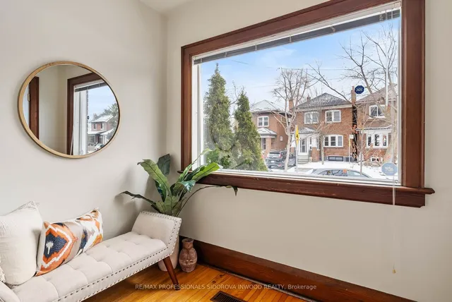 Additional property image - 582 Willard Ave