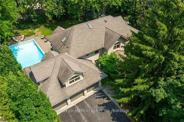 Additional property image - 247 Colchester Dr