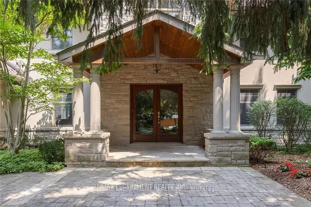 Additional property image - 247 Colchester Dr
