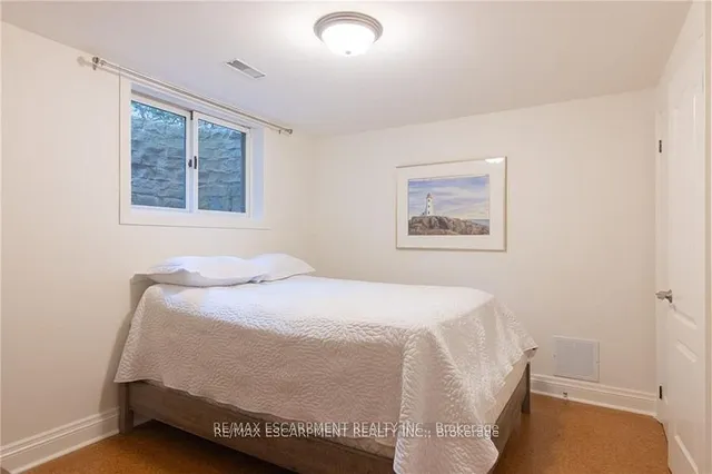 Additional property image - 247 Colchester Dr