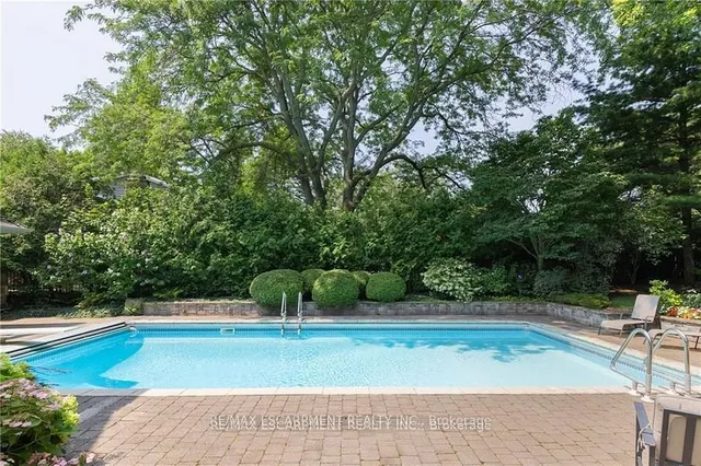 Additional property image - 247 Colchester Dr