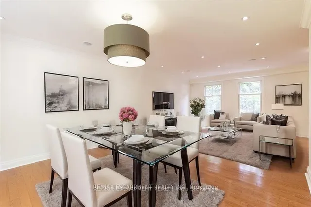 Additional property image - 247 Colchester Dr