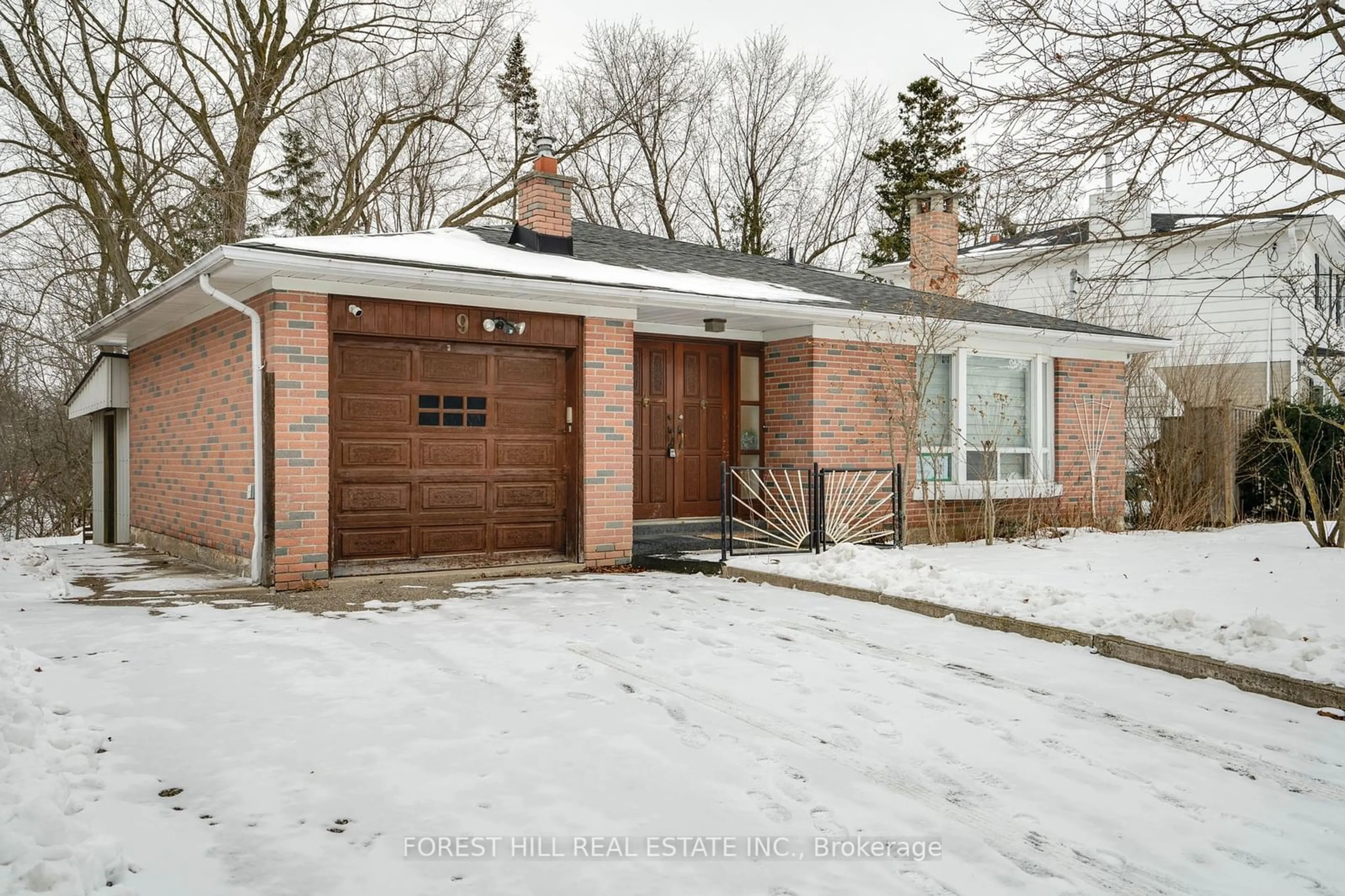 Home with brick exterior material, street for 9 Metcalfe Crt, Halton Hills Ontario L7G 4N7