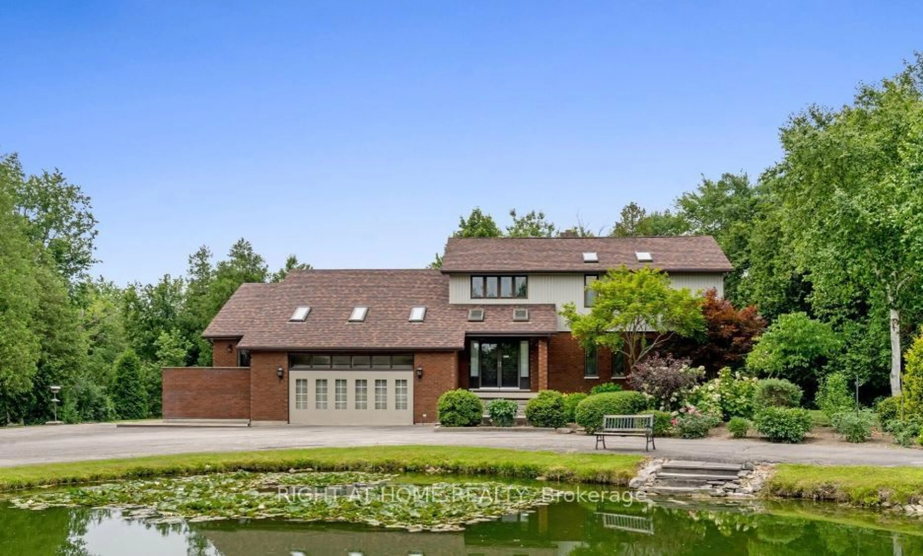 Home with brick exterior material, water/lake/river/ocean view for 9132 Ninth Line, Halton Hills Ontario L0P 1K0